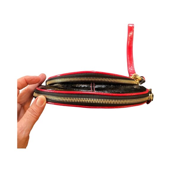 VTG Isabella Fiore Black and Red Patent Leather Wristlet - Picture 6 of 9
